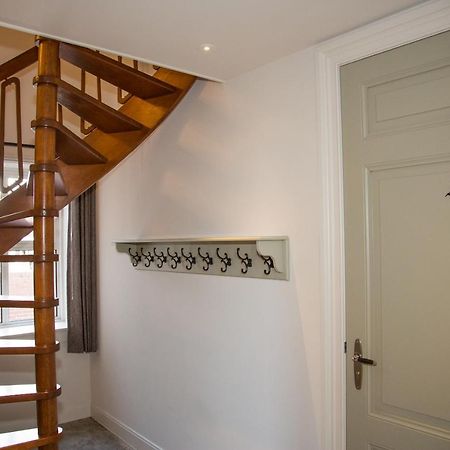 B&B Groepsaccommodatie De Pastorie Lage Mierde 外观 照片