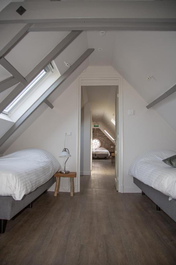 B&B Groepsaccommodatie De Pastorie Lage Mierde 外观 照片