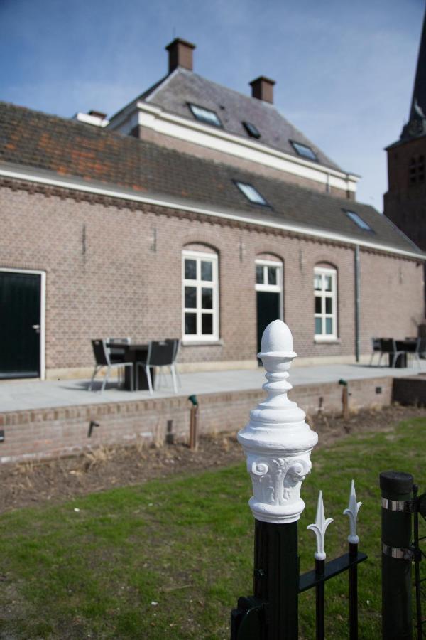B&B Groepsaccommodatie De Pastorie Lage Mierde 外观 照片