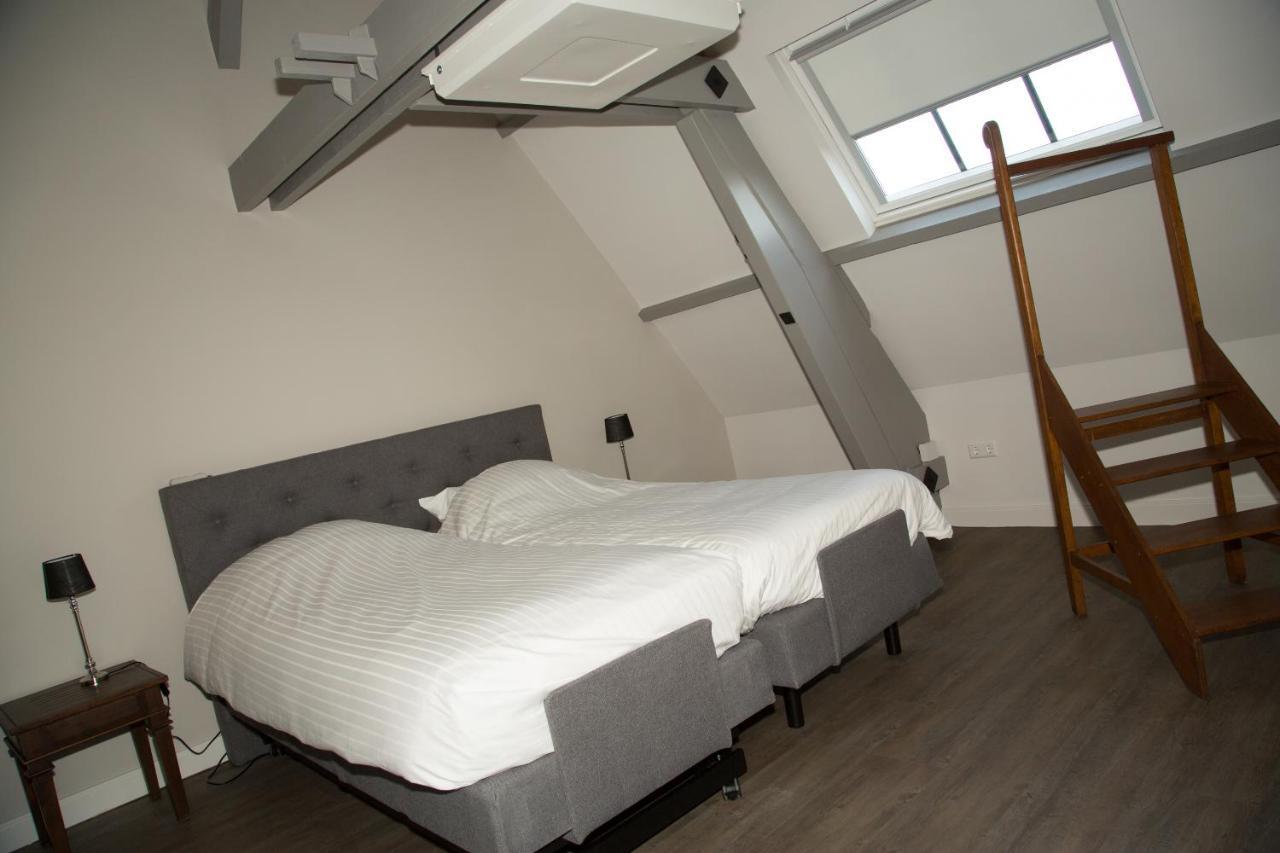 B&B Groepsaccommodatie De Pastorie Lage Mierde 外观 照片