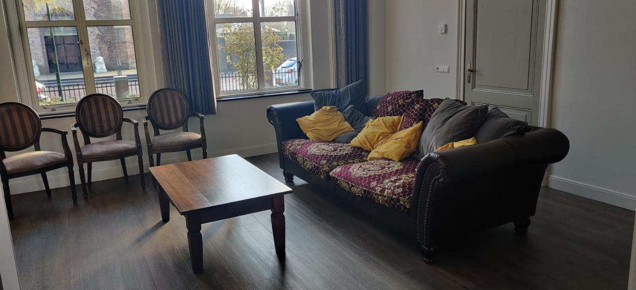 B&B Groepsaccommodatie De Pastorie Lage Mierde 外观 照片